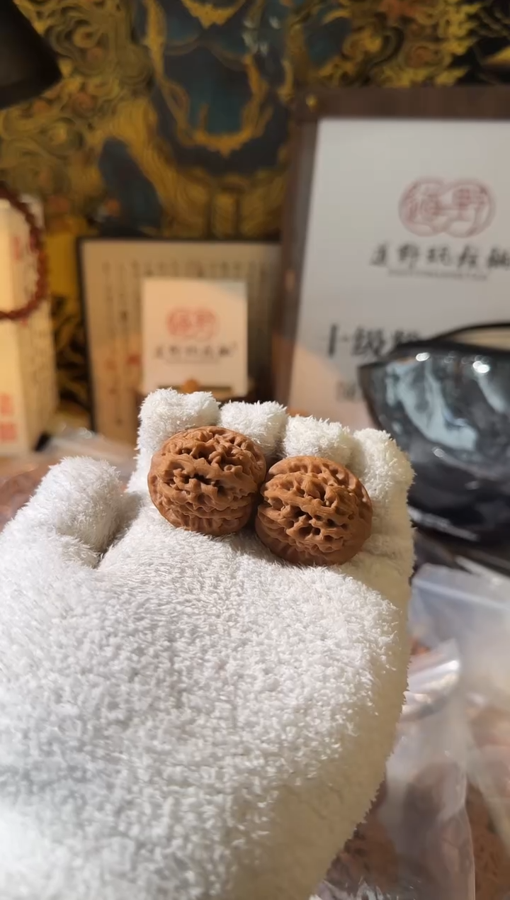 文玩核桃把件向*33全品秦闷