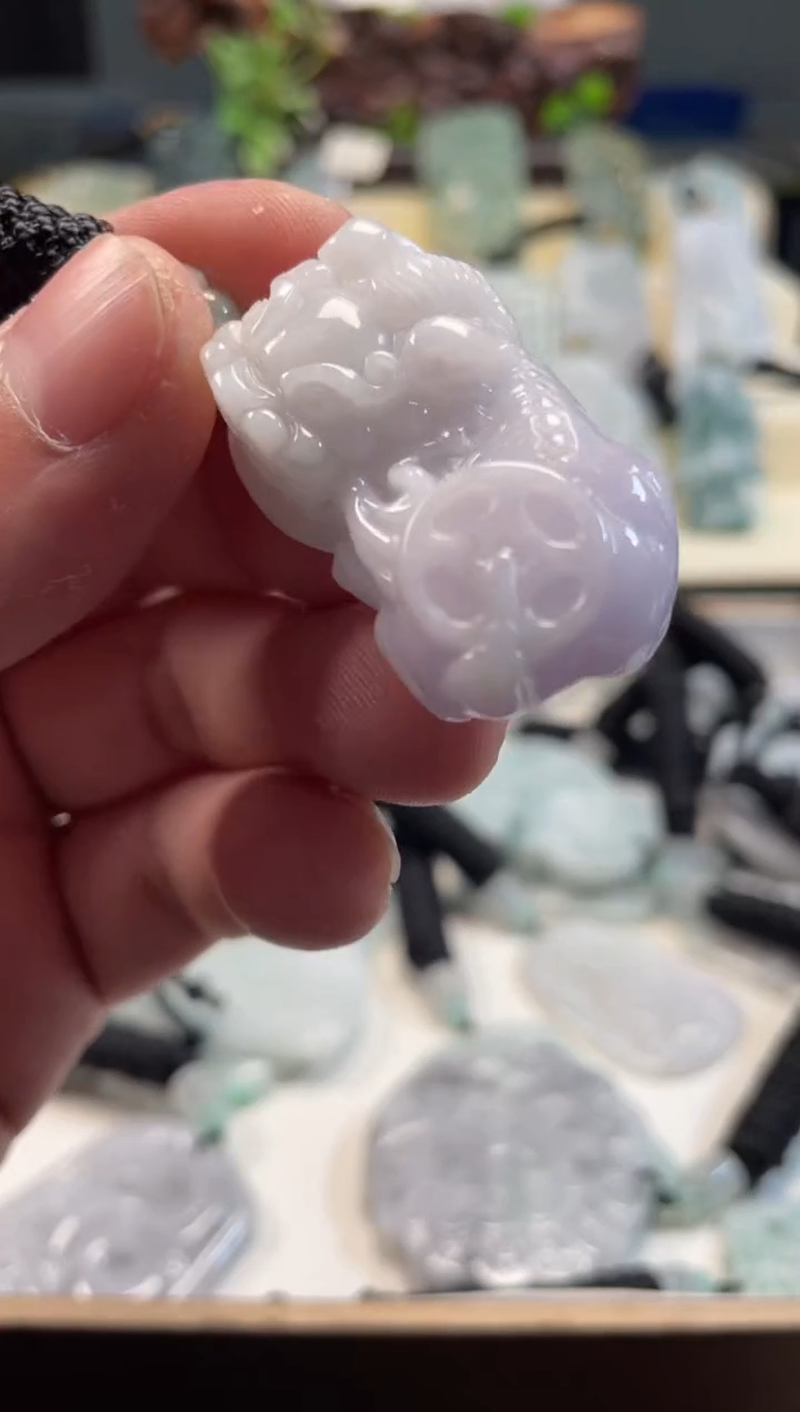 颈饰未镶嵌翡翠12/05/057