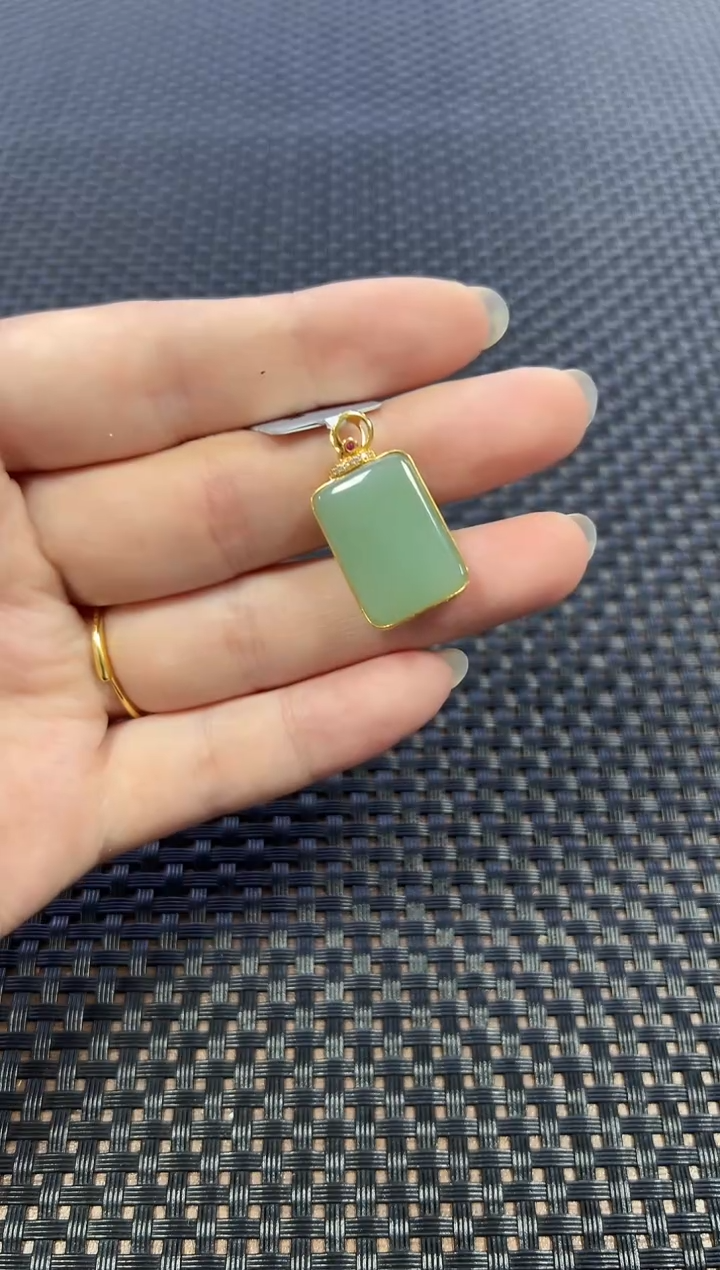 和田玉18K金镶嵌颈饰（多样性发一件）