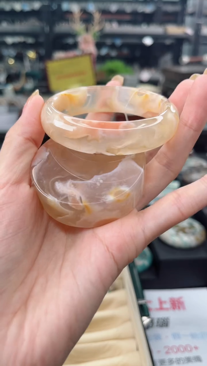 【闪购商品】石英质玉手镯未镶嵌55圈口（赠品镯心）65572183