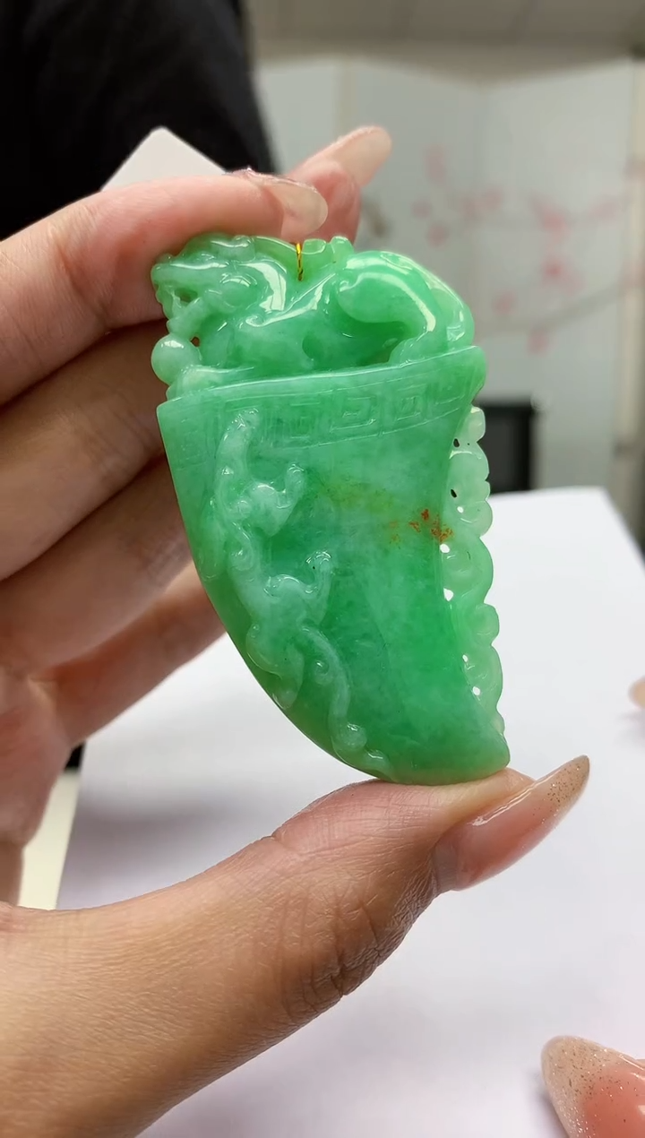 【闪购商品】定制翡翠未镶嵌4688MM-毛货挂件382赠珠链