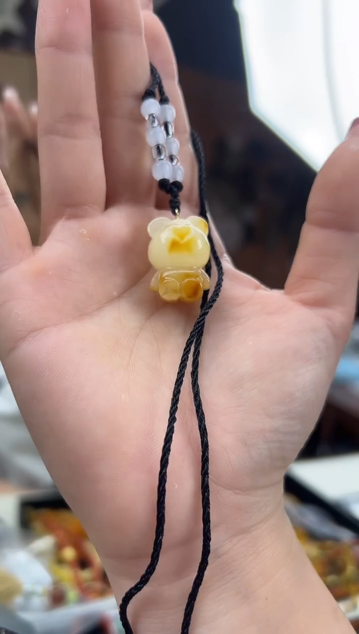 【闪购商品】琥珀裸石未镶嵌蜜蜡吊坠