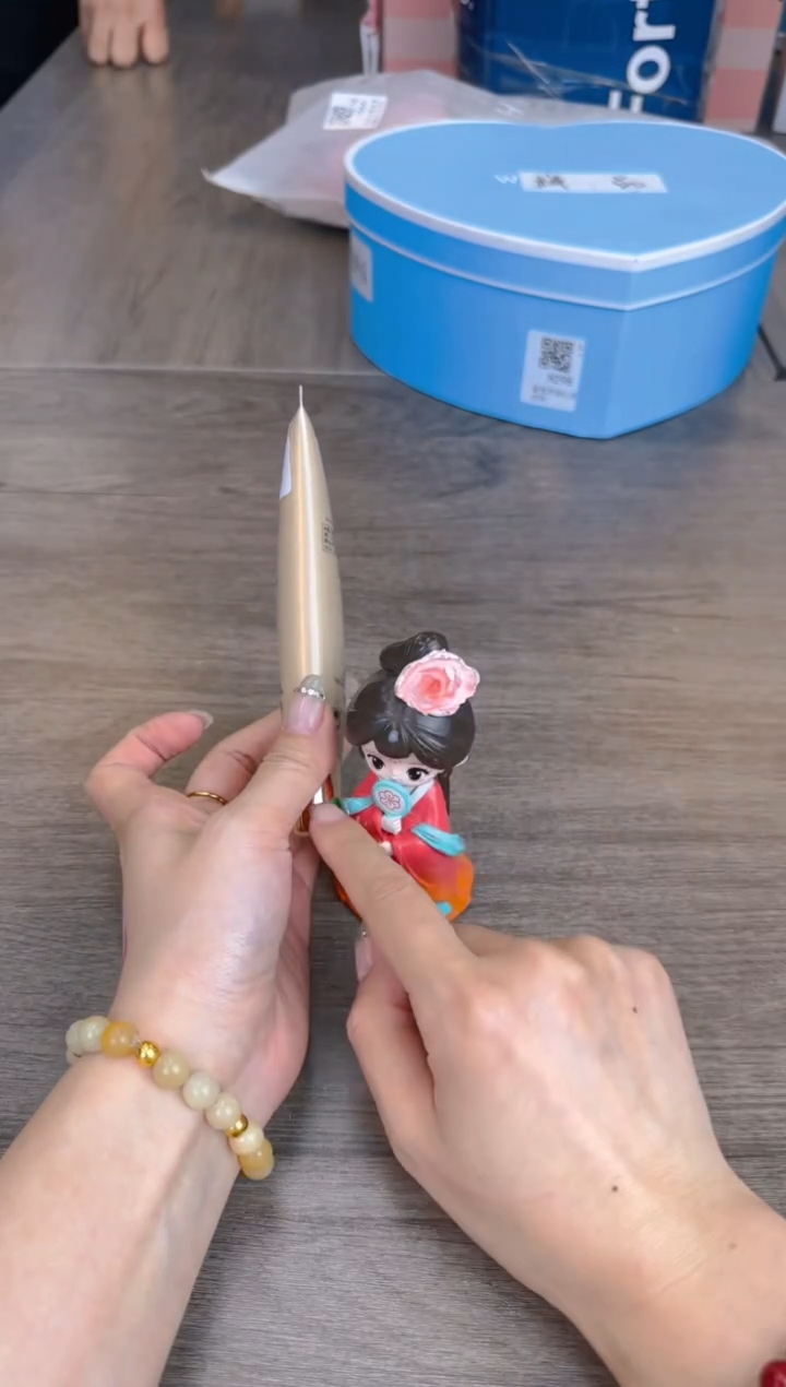 瓷片新号开播漏不停@@CQ1085