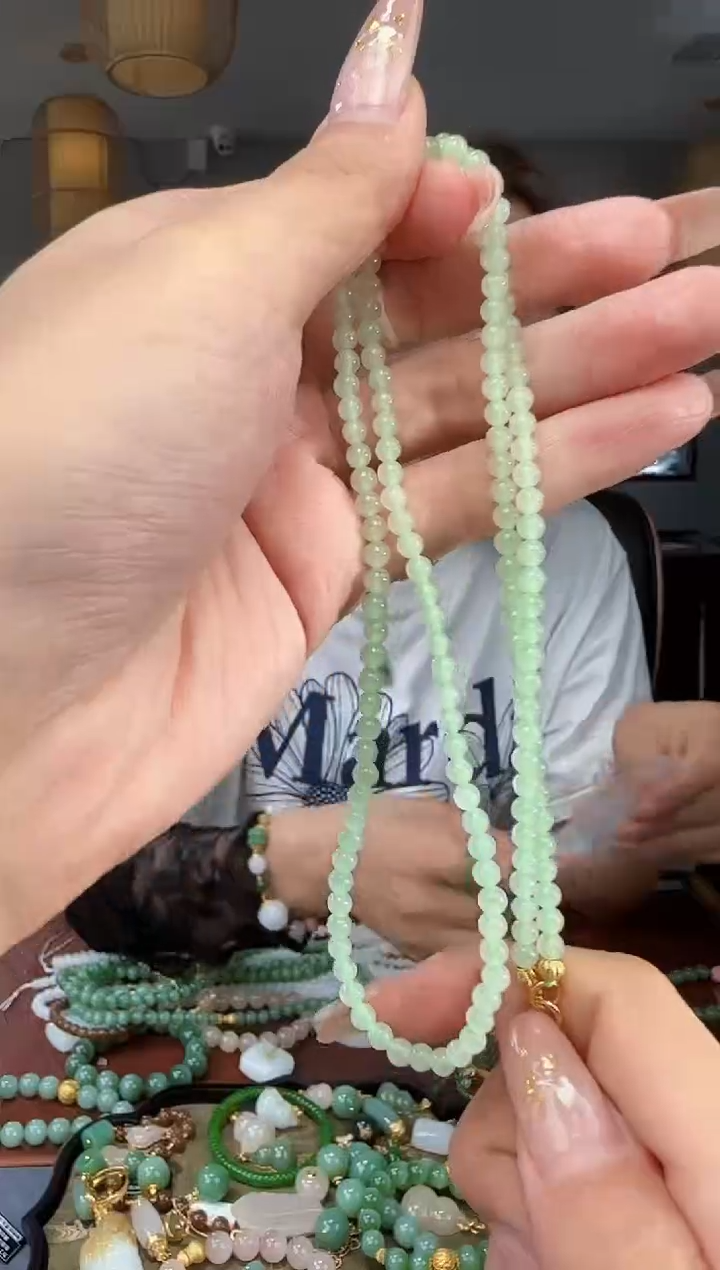 和田玉未镶嵌吊坠(不含链)1