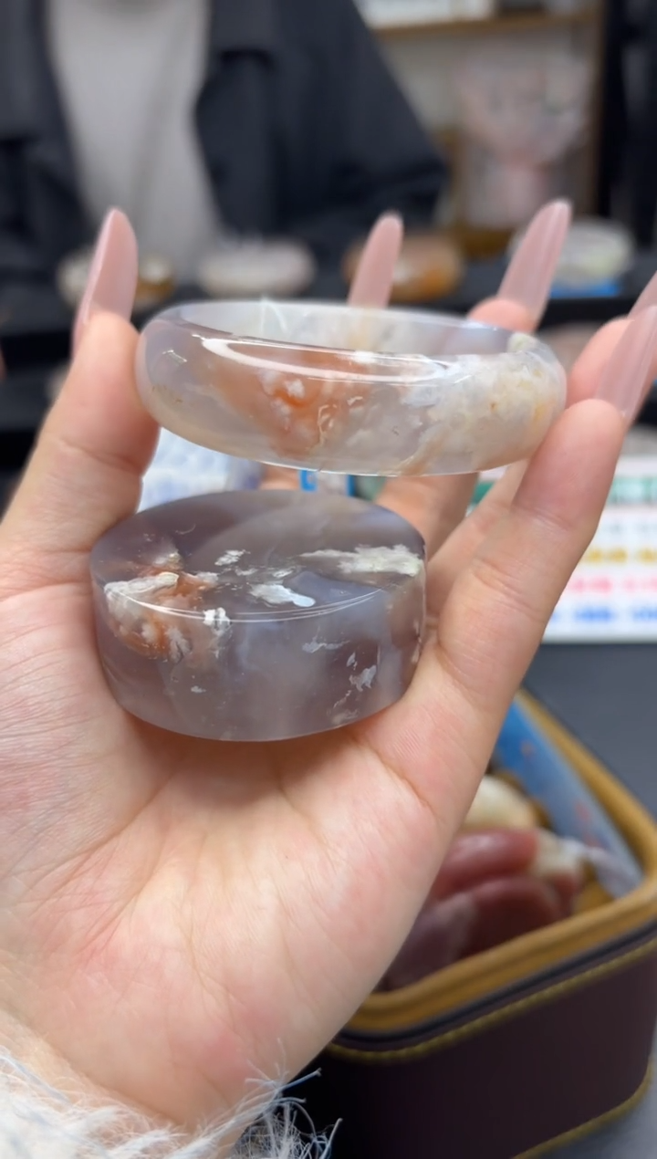 【闪购商品】石英质玉手镯未镶嵌A246(53圈赠送镯心)