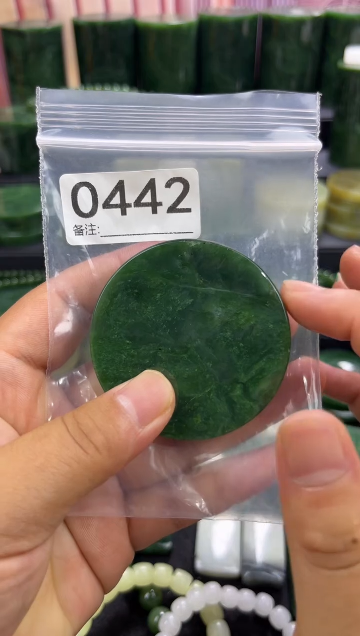 未镶嵌和田玉珠宝半成品镯芯