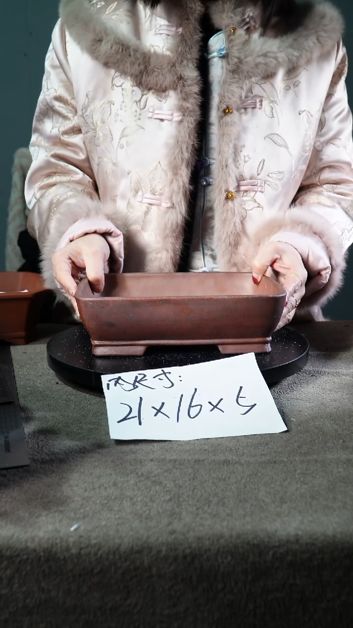 宜兴紫砂小花盆盆