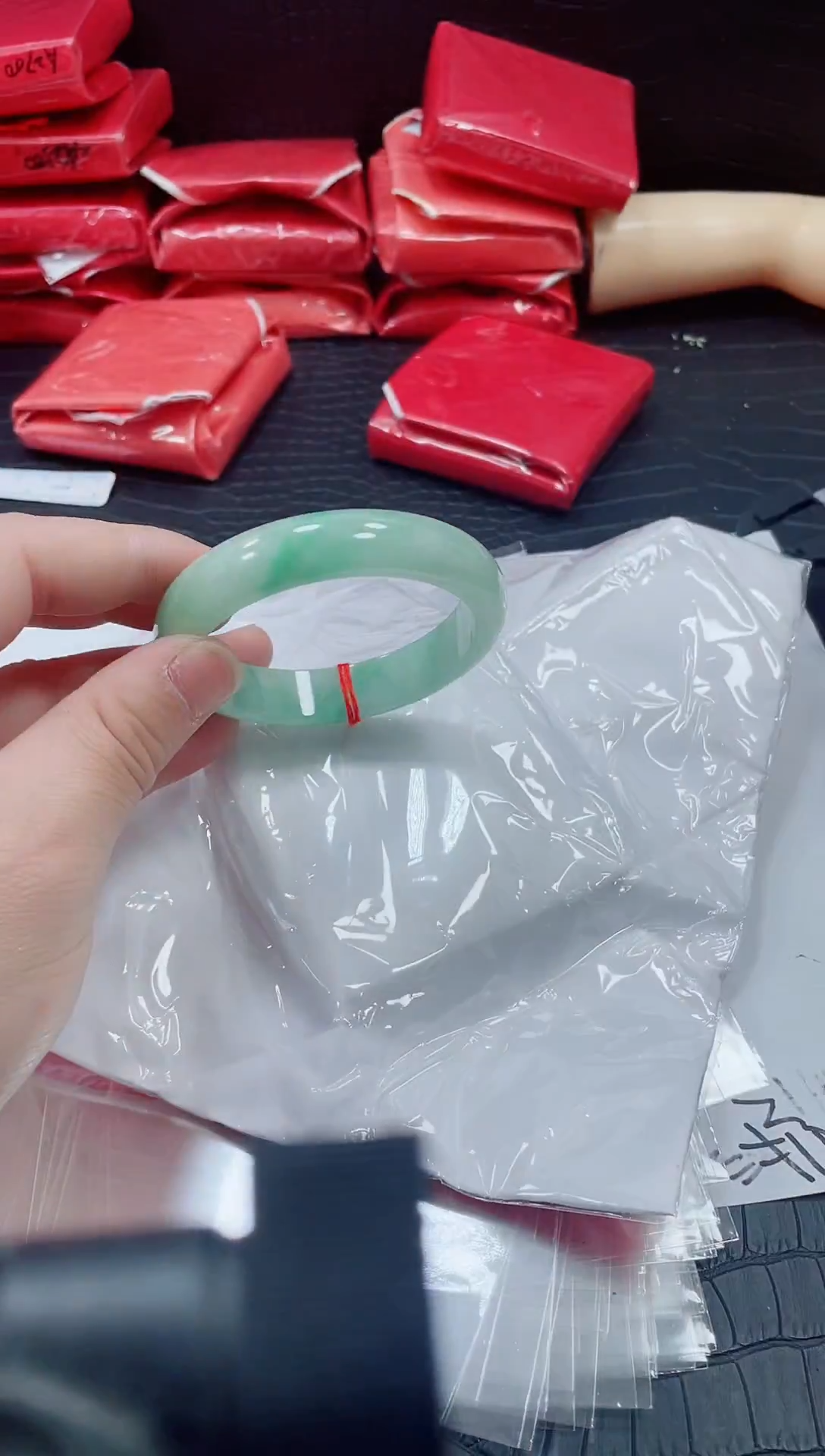 非金属无小哥111号手镯60.3圈口