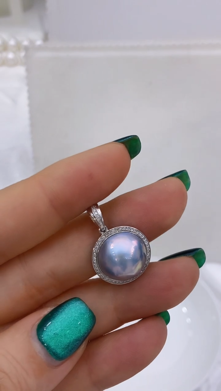 【闪购商品】拼合珍珠（马贝珠）吊坠18K金镶嵌252