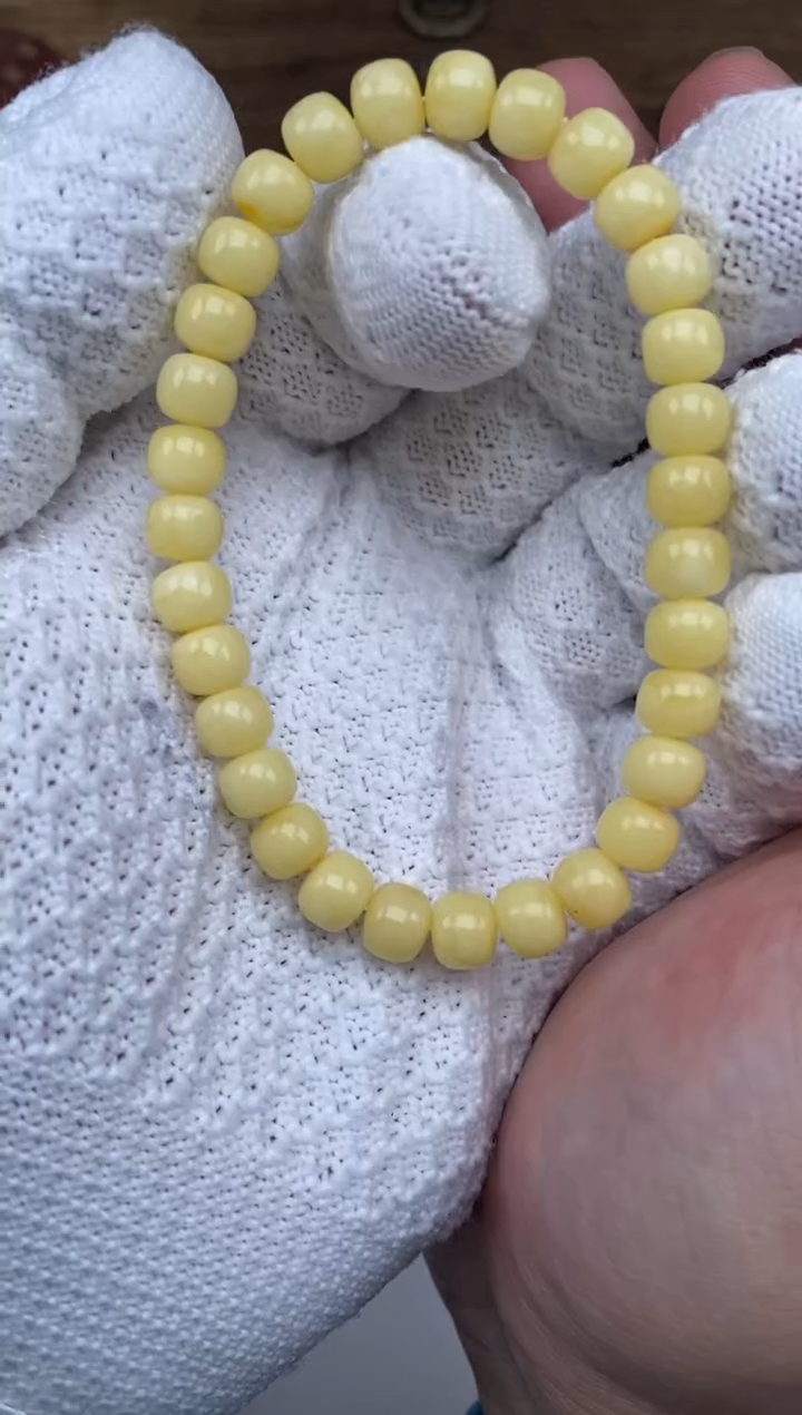 【闪购商品】琥珀裸石未镶嵌蜜蜡手串