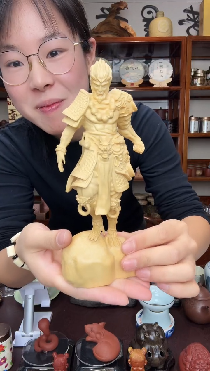 黄杨木雕齐天大圣摆件
