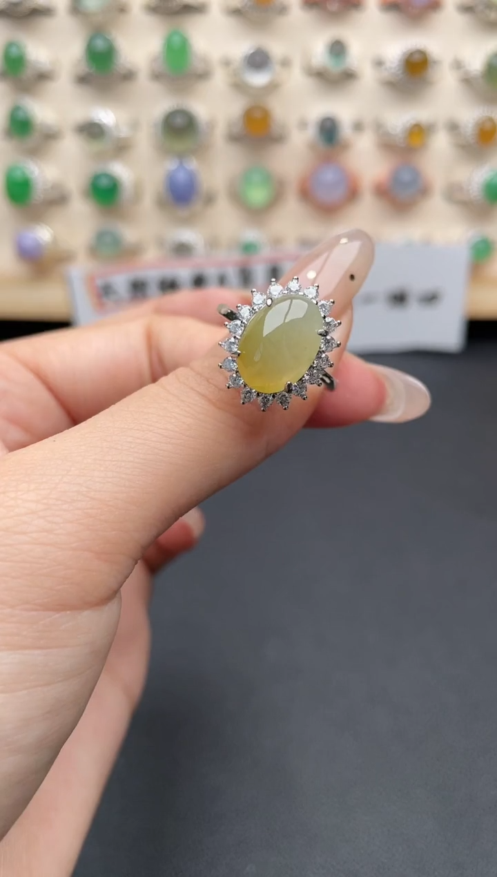 【闪购商品】翡翠戒指银S925镶嵌一物一证一礼盒