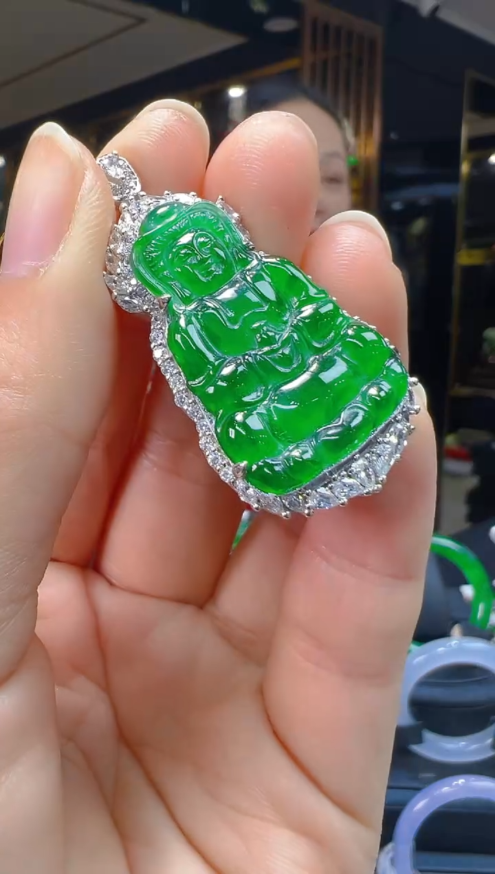 吊坠(赠链)银S925镶嵌翡翠007(多样性发货发其一)