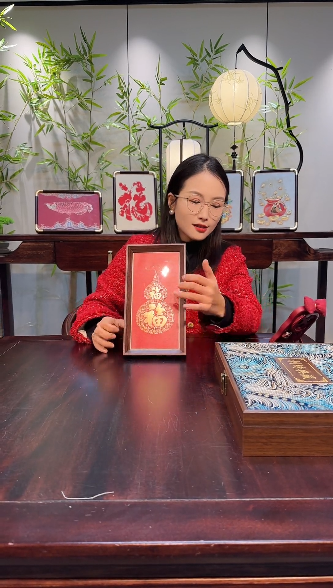 布刺绣摆台，高端刺绣艺术藏品！