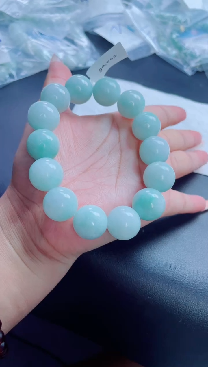 定制翡翠未镶嵌珠串