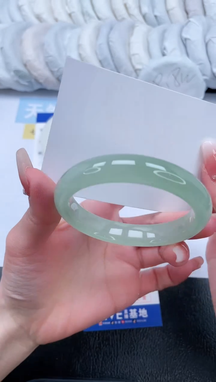 【闪购商品】石英质玉手镯未镶嵌T258-56.4