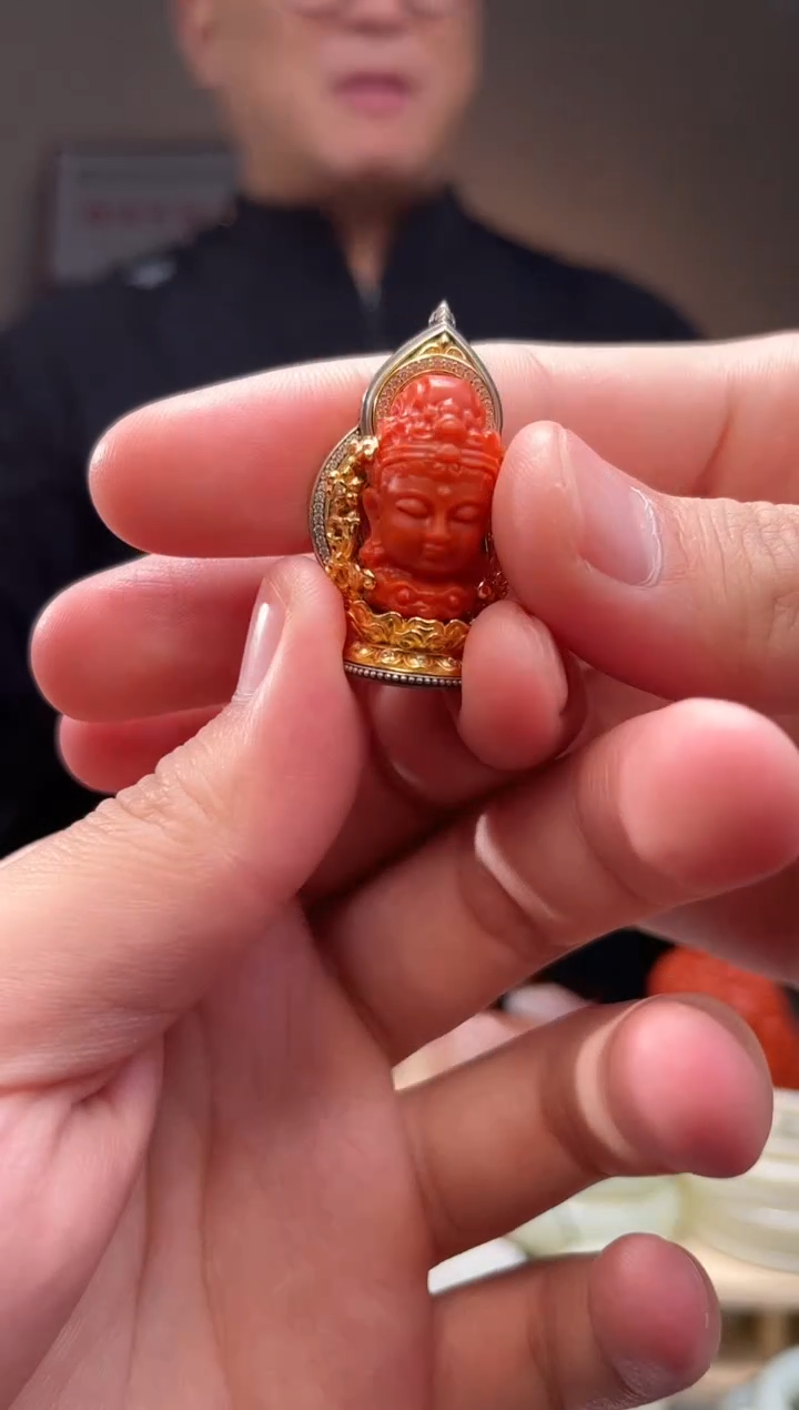 颈饰未镶嵌南红玛瑙吊坠
