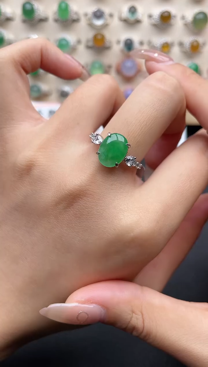 【闪购商品】翡翠戒指银S925镶嵌一物一证一礼盒