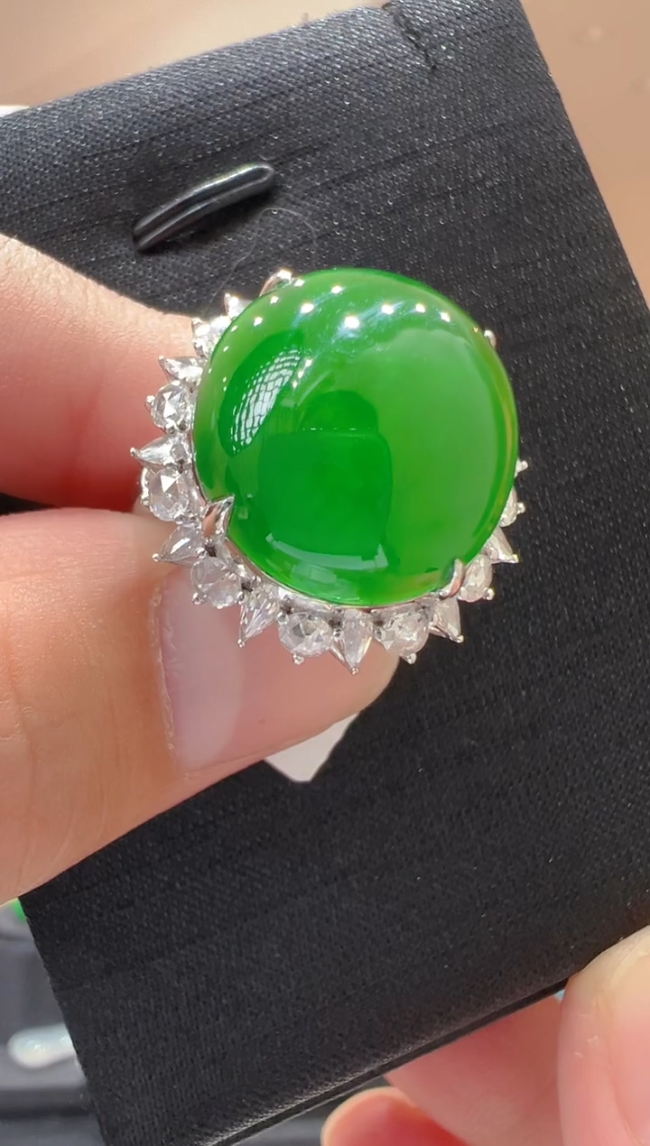 【闪购商品】翡翠戒指18K金镶嵌            