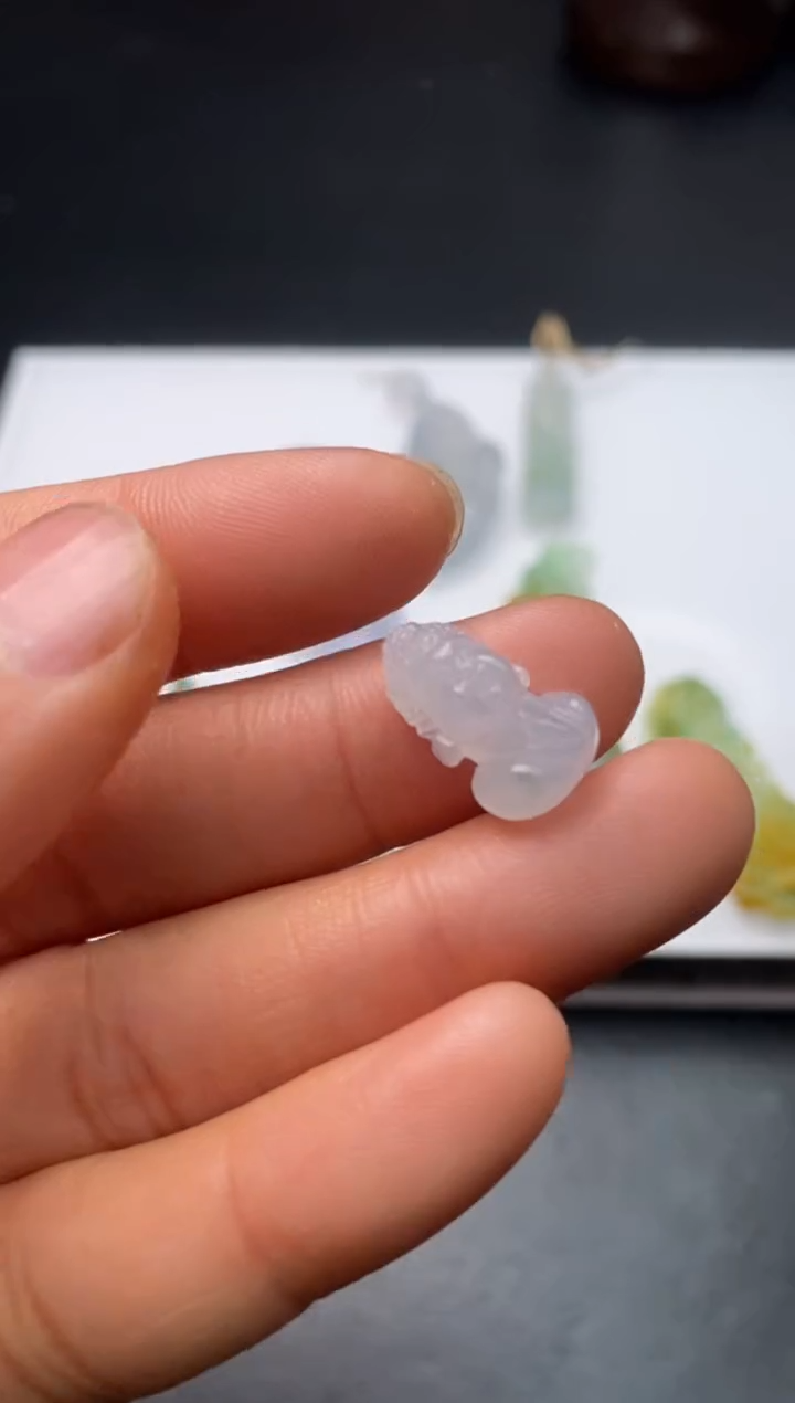 【闪购商品】定制翡翠未镶嵌翡翠毛货~