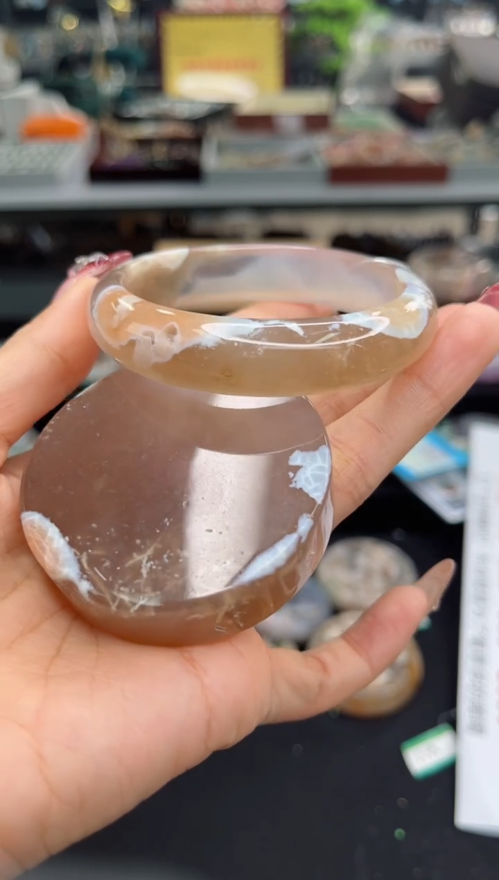 【闪购商品】石英质玉手镯未镶嵌57圈口（赠品镯心）6536133