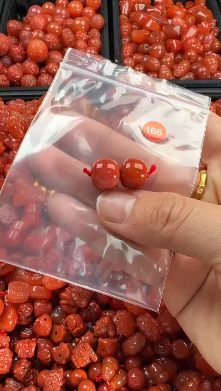 【闪购商品】南红玛瑙颈饰未镶嵌1