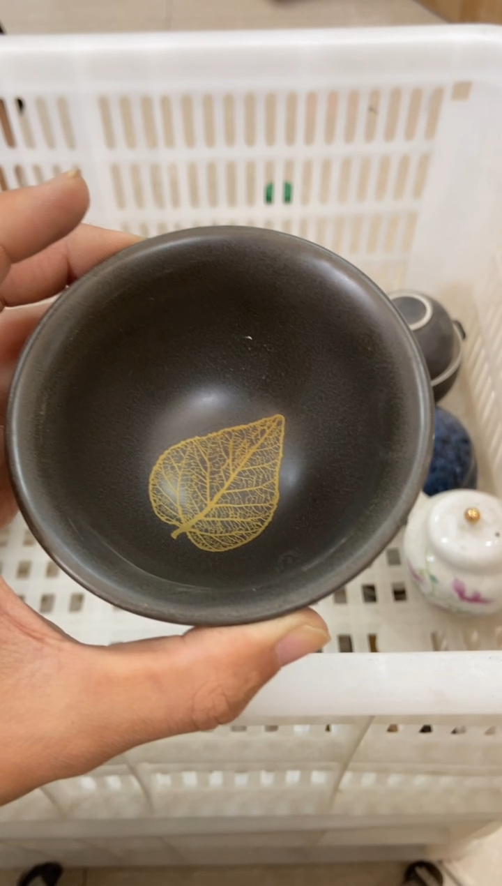 杯无运费险有瑕疵的摄影的产品有使用过的痕迹有点脏介意勿拍