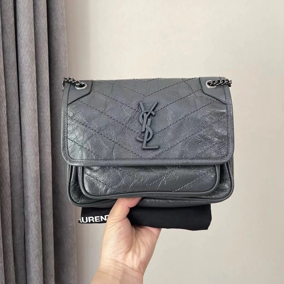 99新 YSL/圣罗兰 【杨贵妃专属】新款D扣小号灰色油蜡牛皮niki包