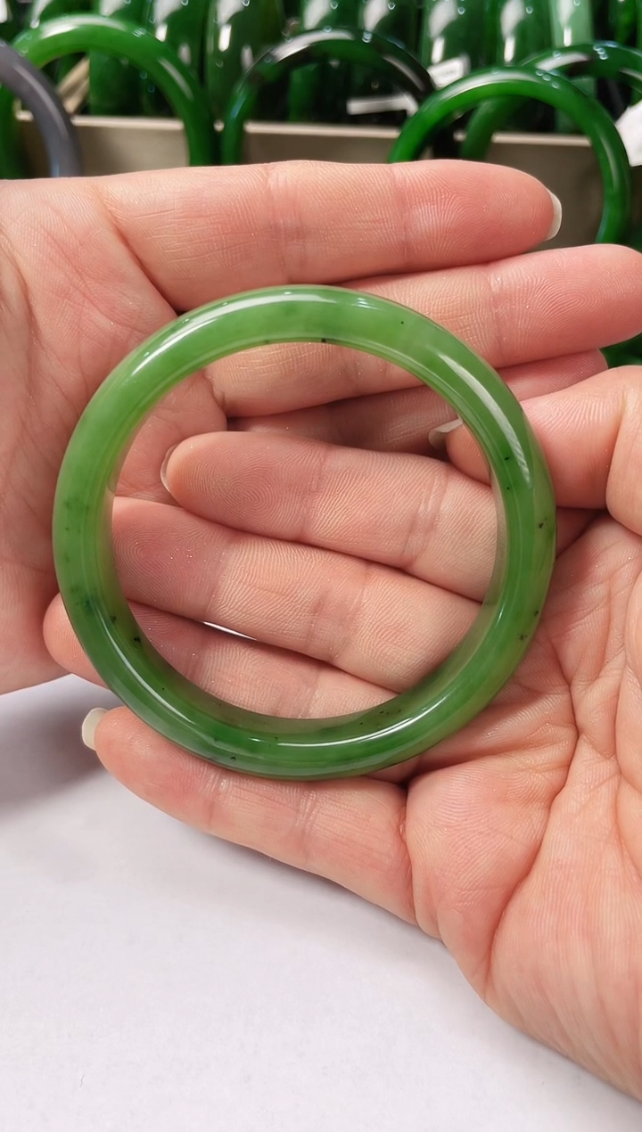 未镶嵌手镯和田玉（碧玉）碧玉手镯