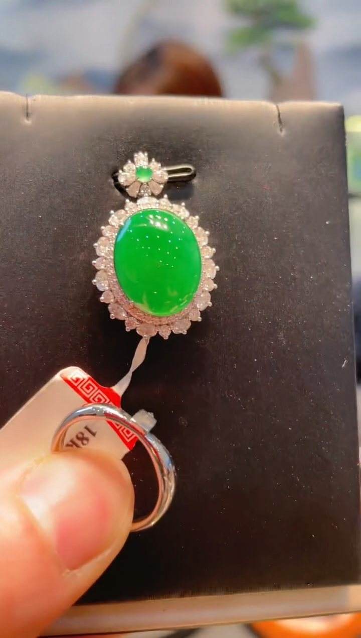 【闪购商品】翡翠颈饰18K金镶嵌A40两用天然A货翡翠