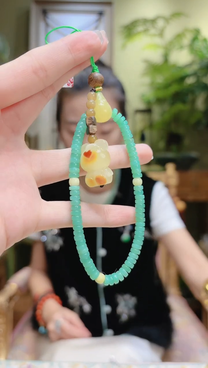 【闪购商品】玛瑙/玉髓挂件未镶嵌蜜蜡熊澳玉挂件