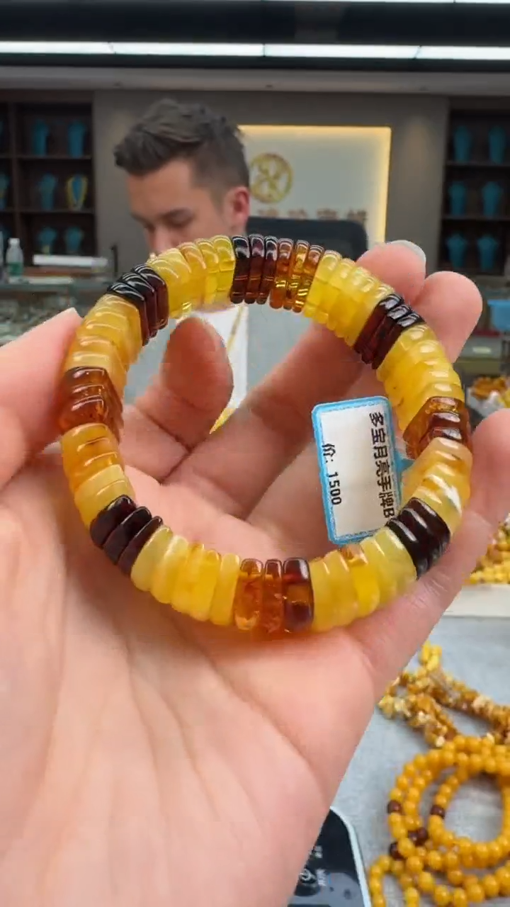 【闪购商品】琥珀手串未镶嵌秒拍号123