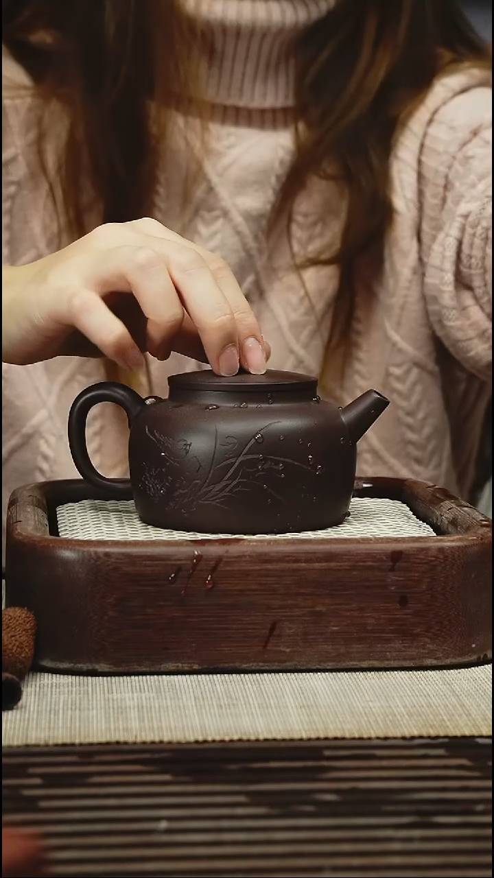 茶壶紫砂260CC  
