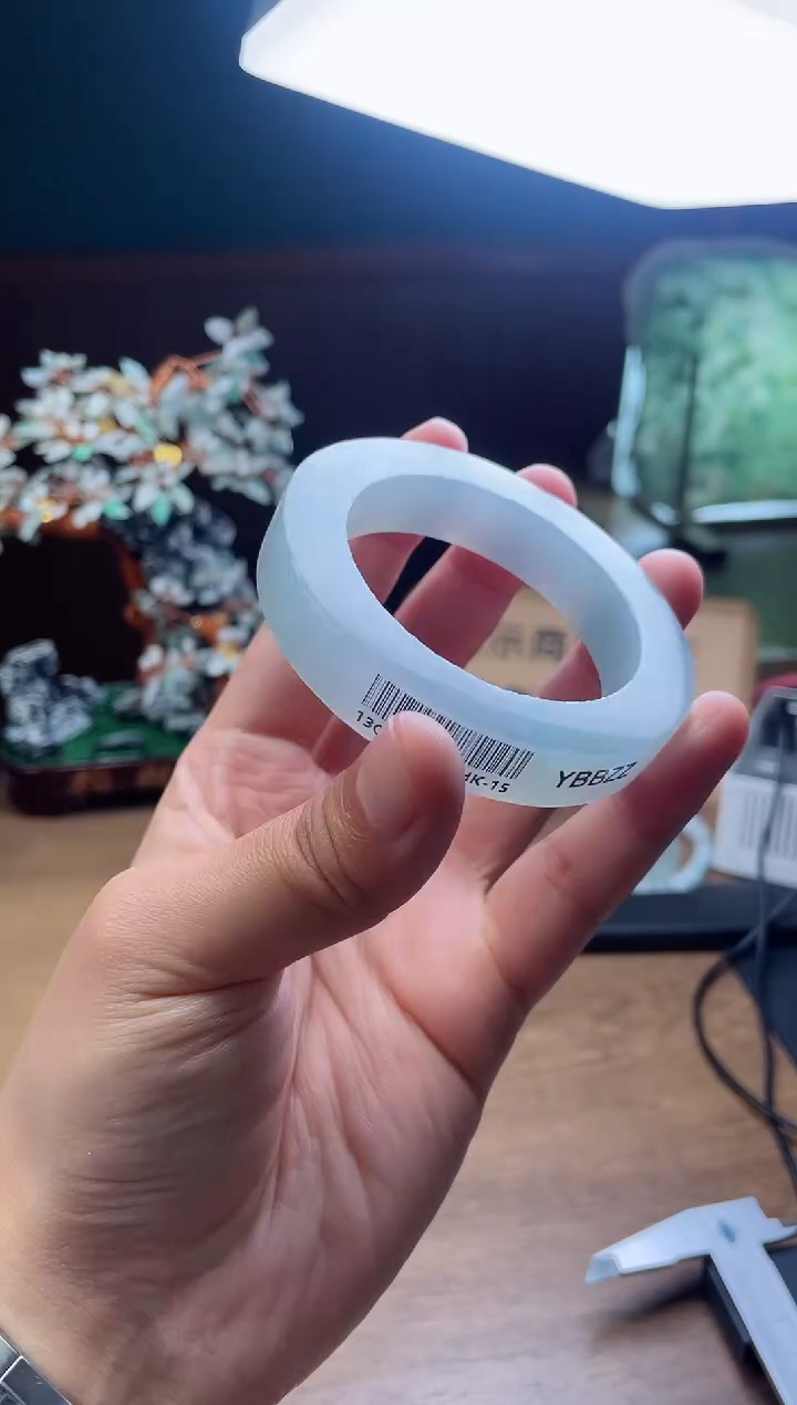 【闪购商品】定制翡翠手镯未镶嵌定制