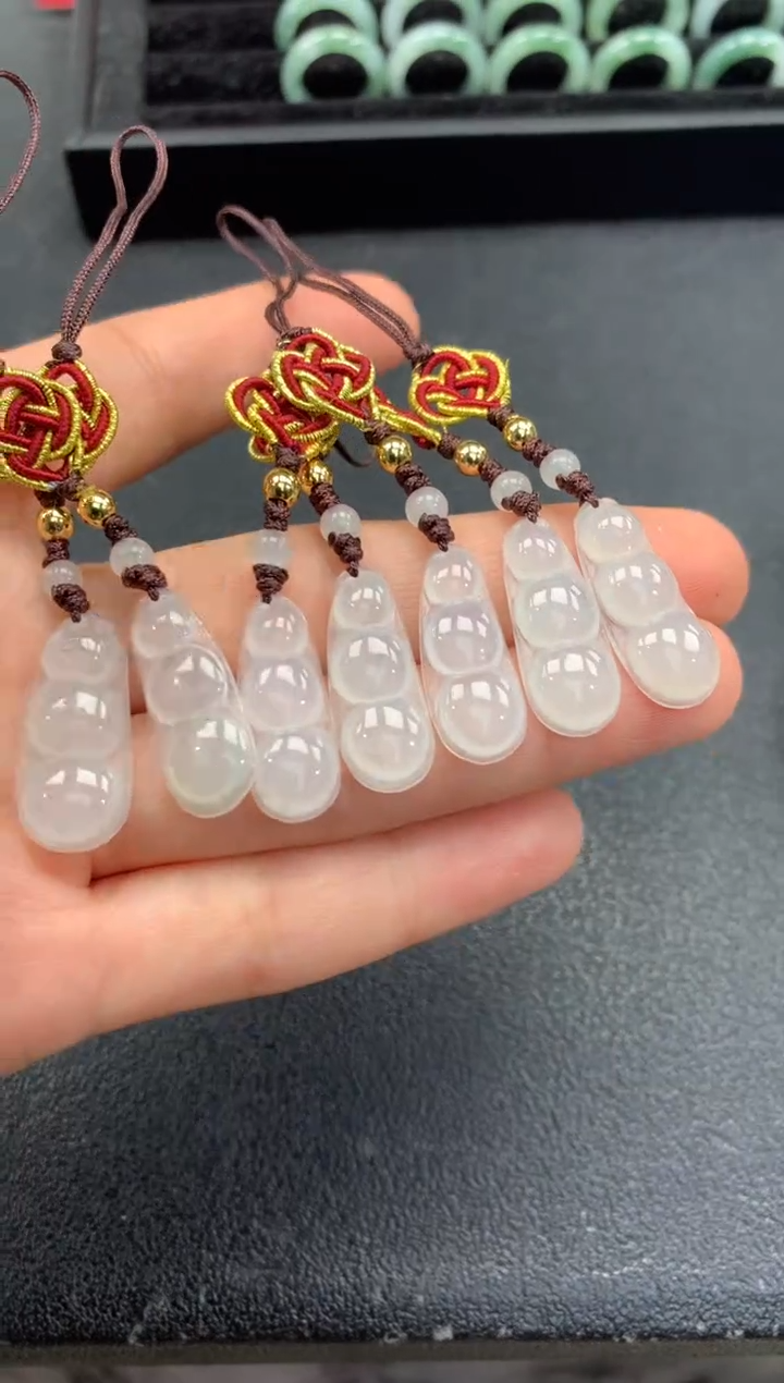 颈饰未镶嵌翡翠FC549 翡翠豆子手机挂 多样性发其一