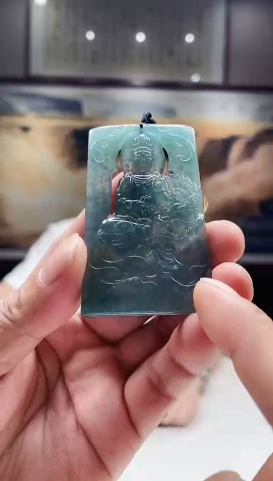 翡翠未镶嵌吊坠(不含链)110