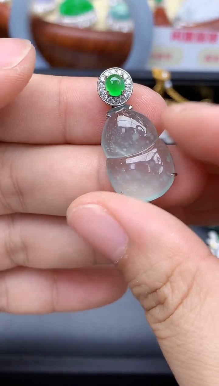 颈饰18K金镶嵌翡翠513-中国好珍宝