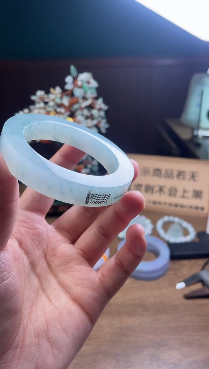 【闪购商品】定制翡翠手镯未镶嵌定制