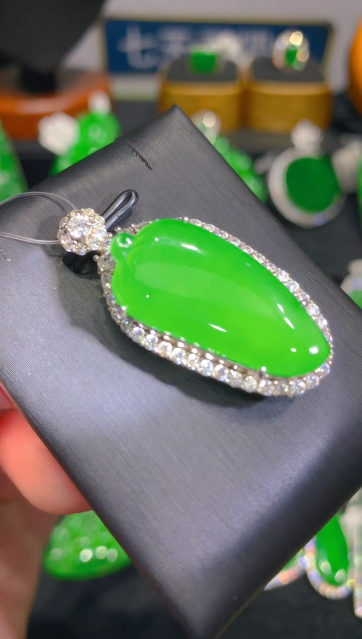 【闪购商品】翡翠颈饰银S925镶嵌87一季