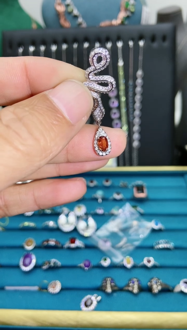 【闪购商品】石榴石吊坠(不含链)银S925镶嵌1121