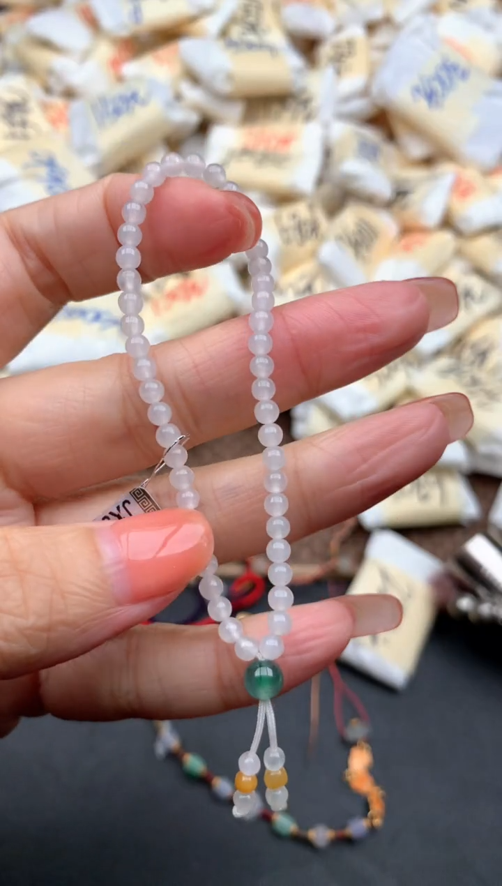 未镶嵌挂件翡翠1