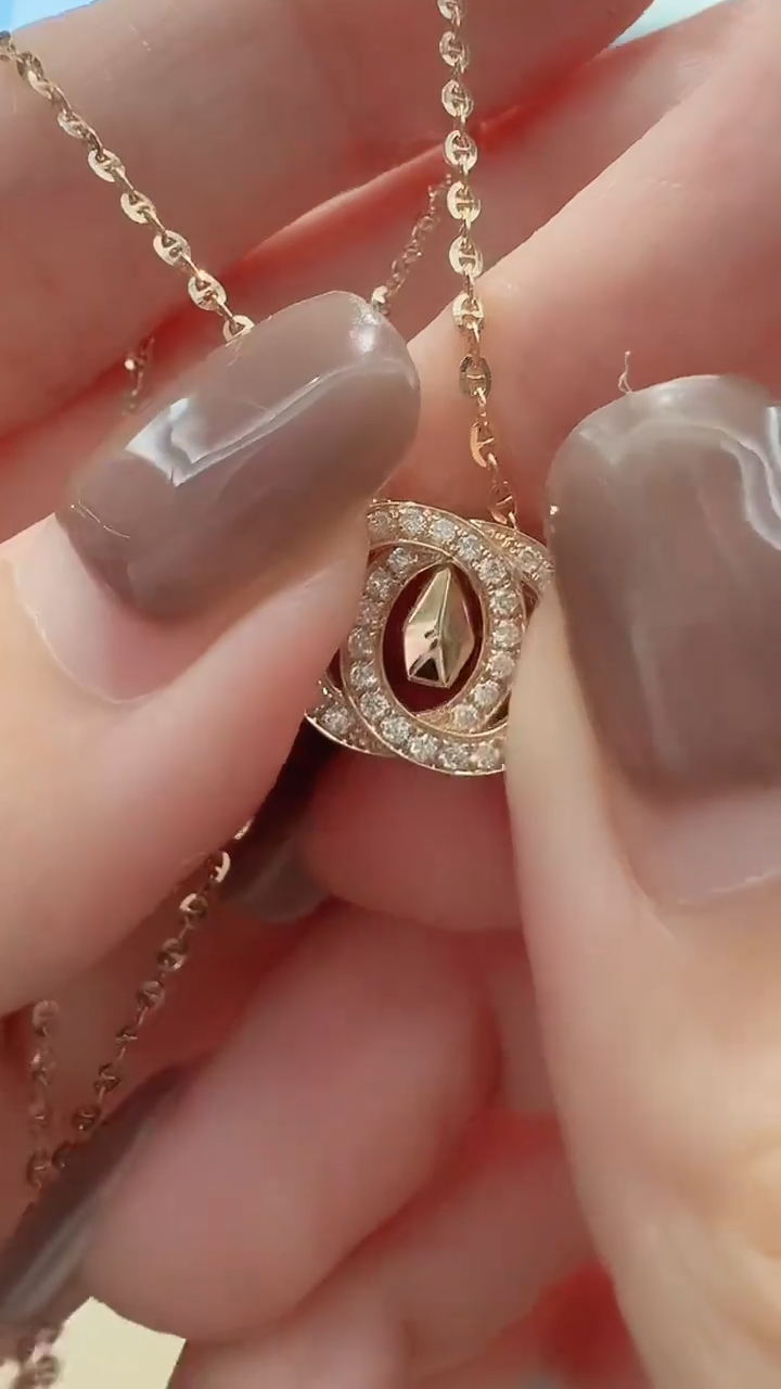 吊坠(不含链)18K金镶嵌天然钻石18K金钻石香香吊坠