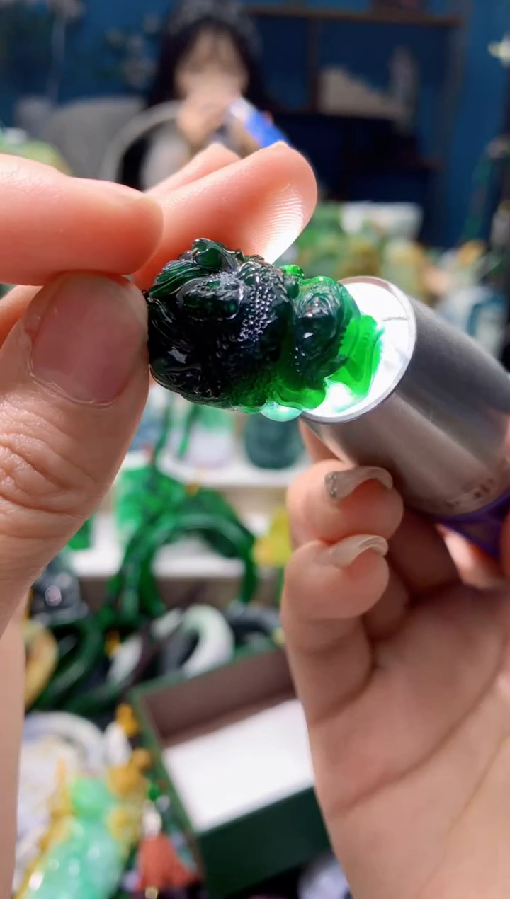 颈饰未镶嵌翡翠天然缅甸翡翠a货
