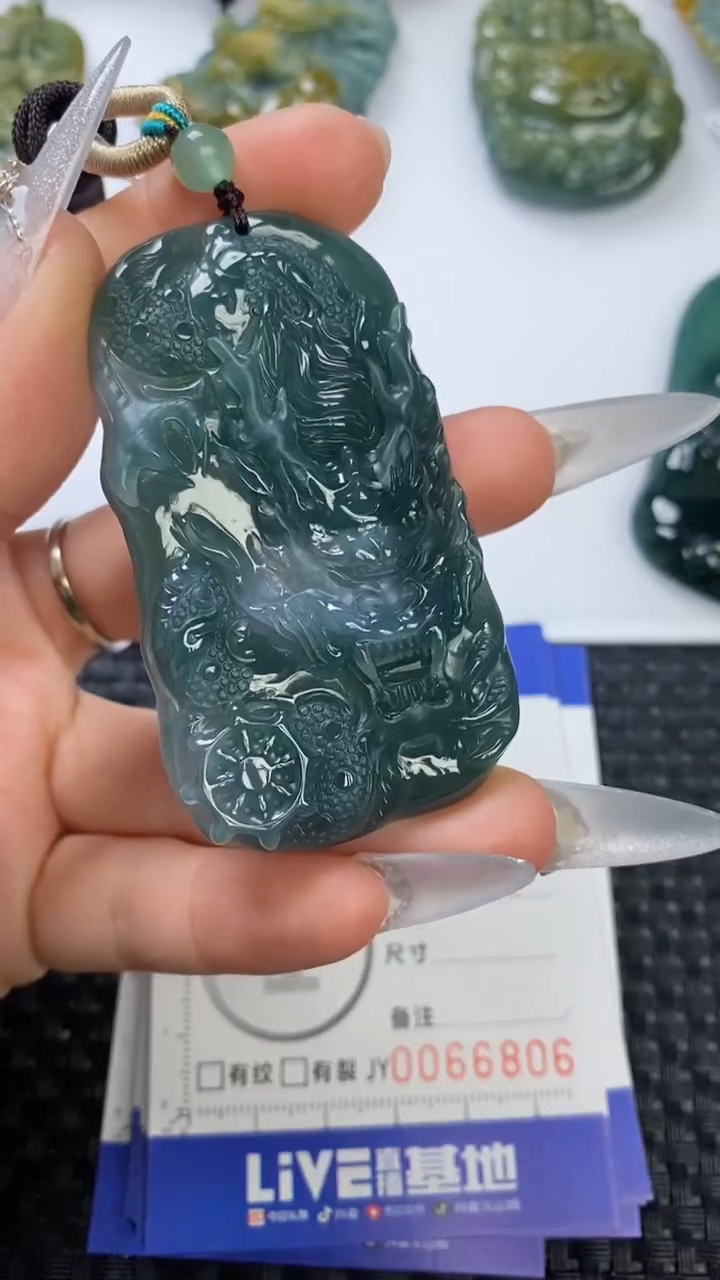 【闪购商品】翡翠颈饰未镶嵌1111111111111111