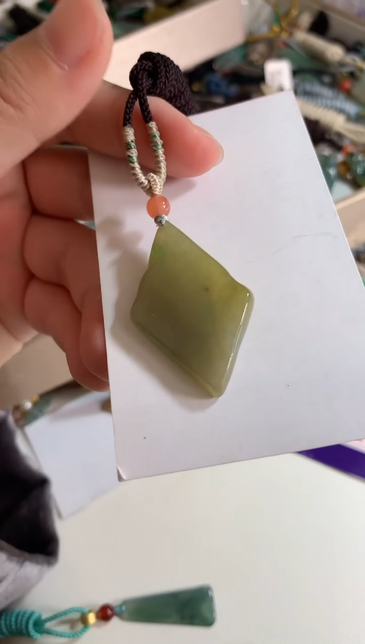 【闪购商品】翡翠未镶嵌吊坠(不含链)吊坠