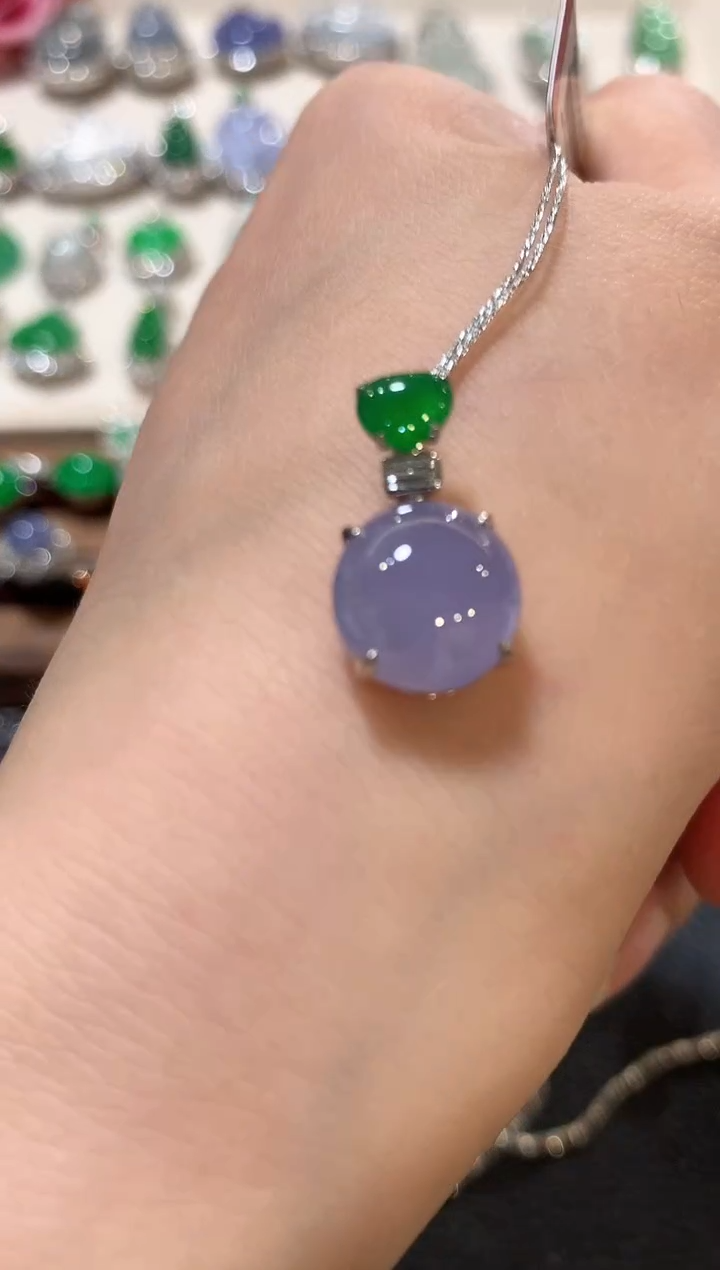 吊坠(不含链)18K金镶嵌翡翠z106紫色有色差