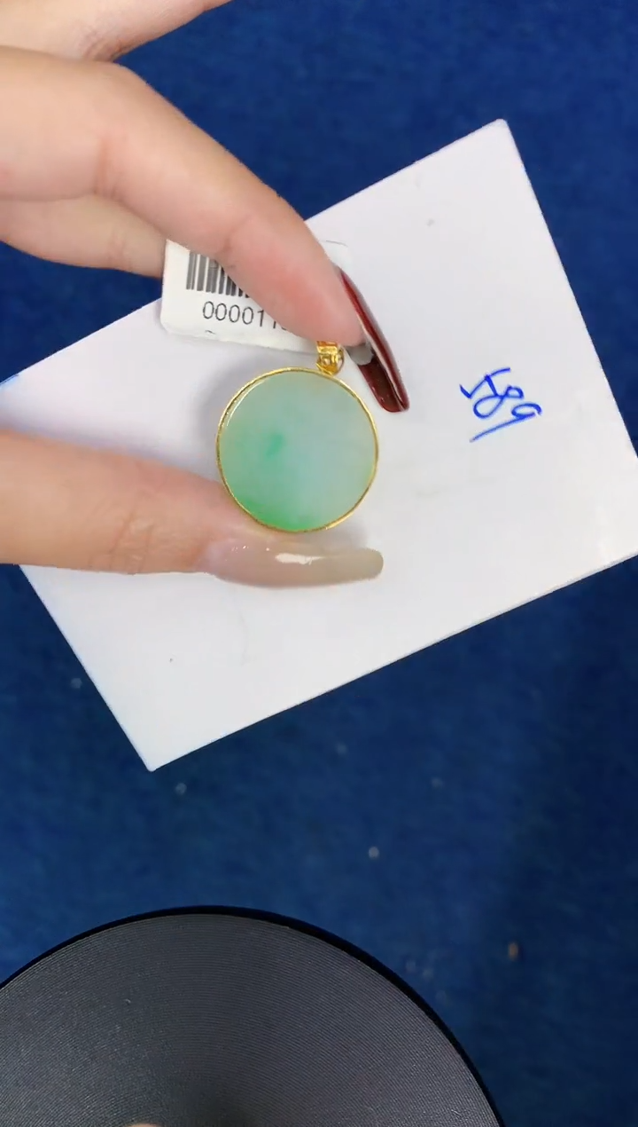 【闪购商品】翡翠颈饰18K金镶嵌00000000000