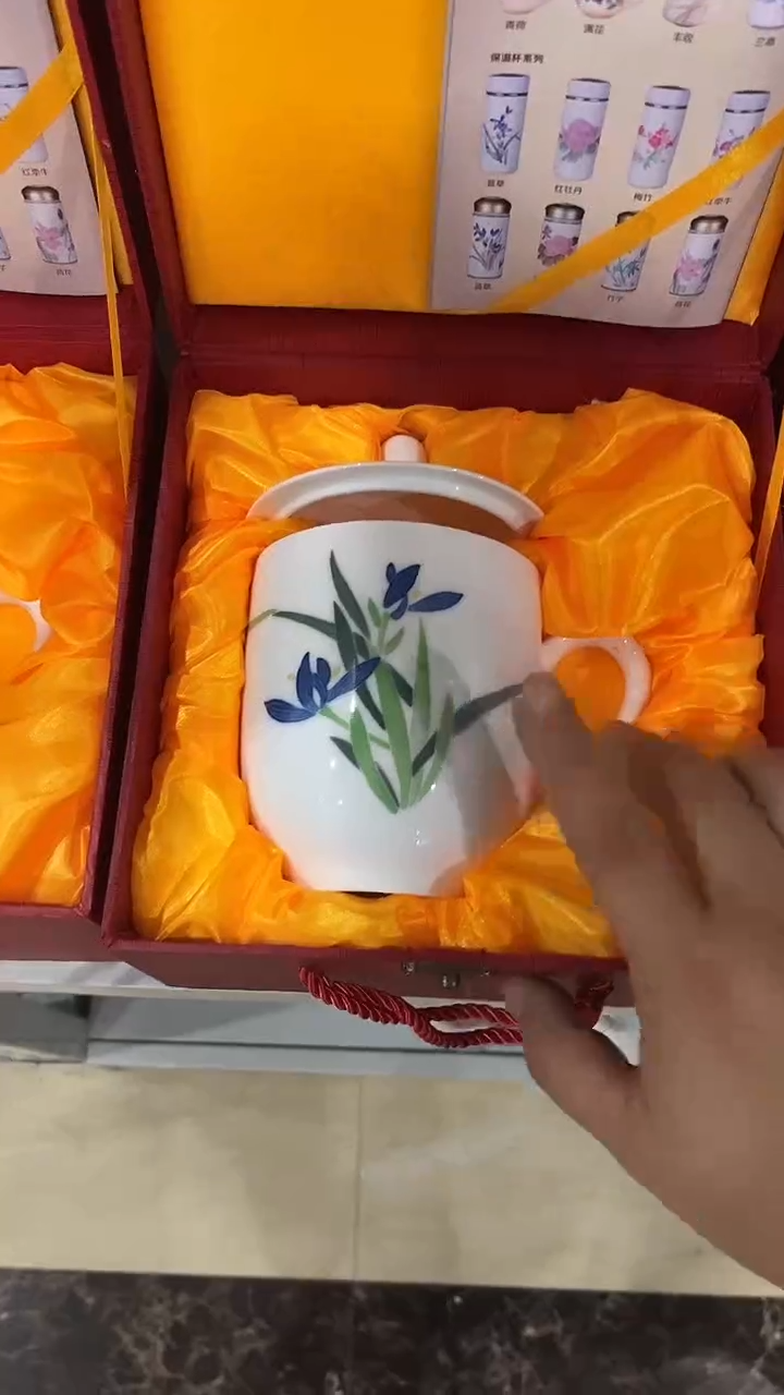 600毫升湖南醴陵釉下五彩陶瓷