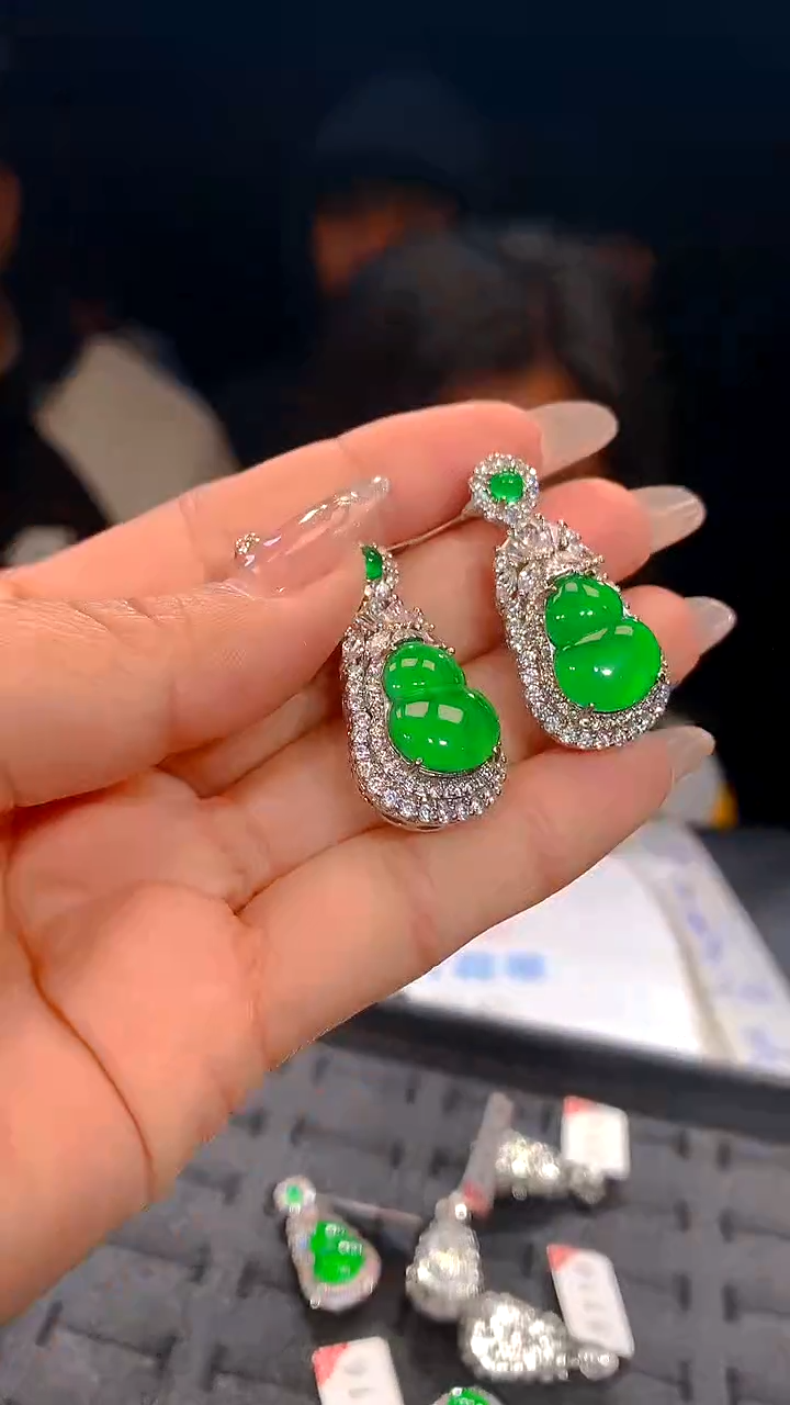 【闪购商品】定制翡翠未镶嵌25-多样性发货（发其一）