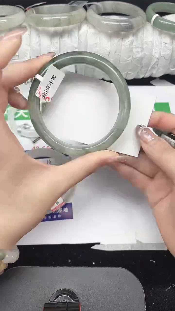 未镶嵌手镯石英质玉34-62/63